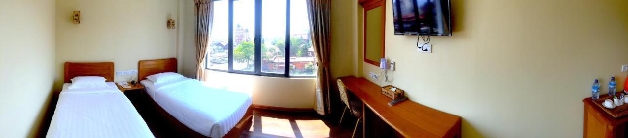 Inle Strand Hotel Nyaung Shwe Bagian luar foto