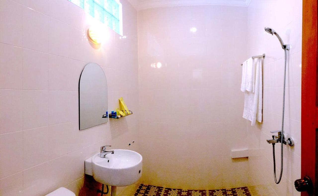 Inle Strand Hotel Nyaung Shwe Bagian luar foto