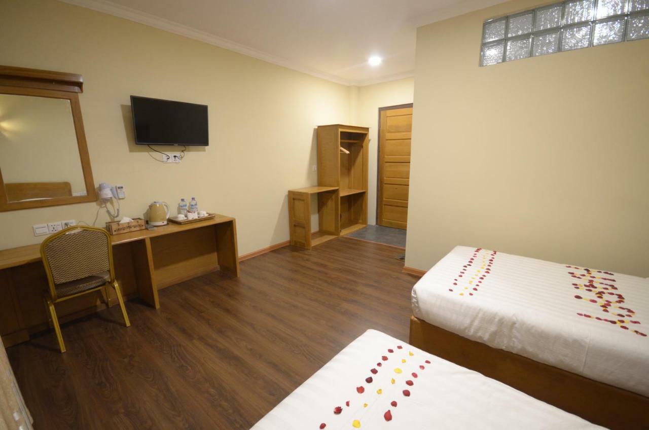 Inle Strand Hotel Nyaung Shwe Bagian luar foto