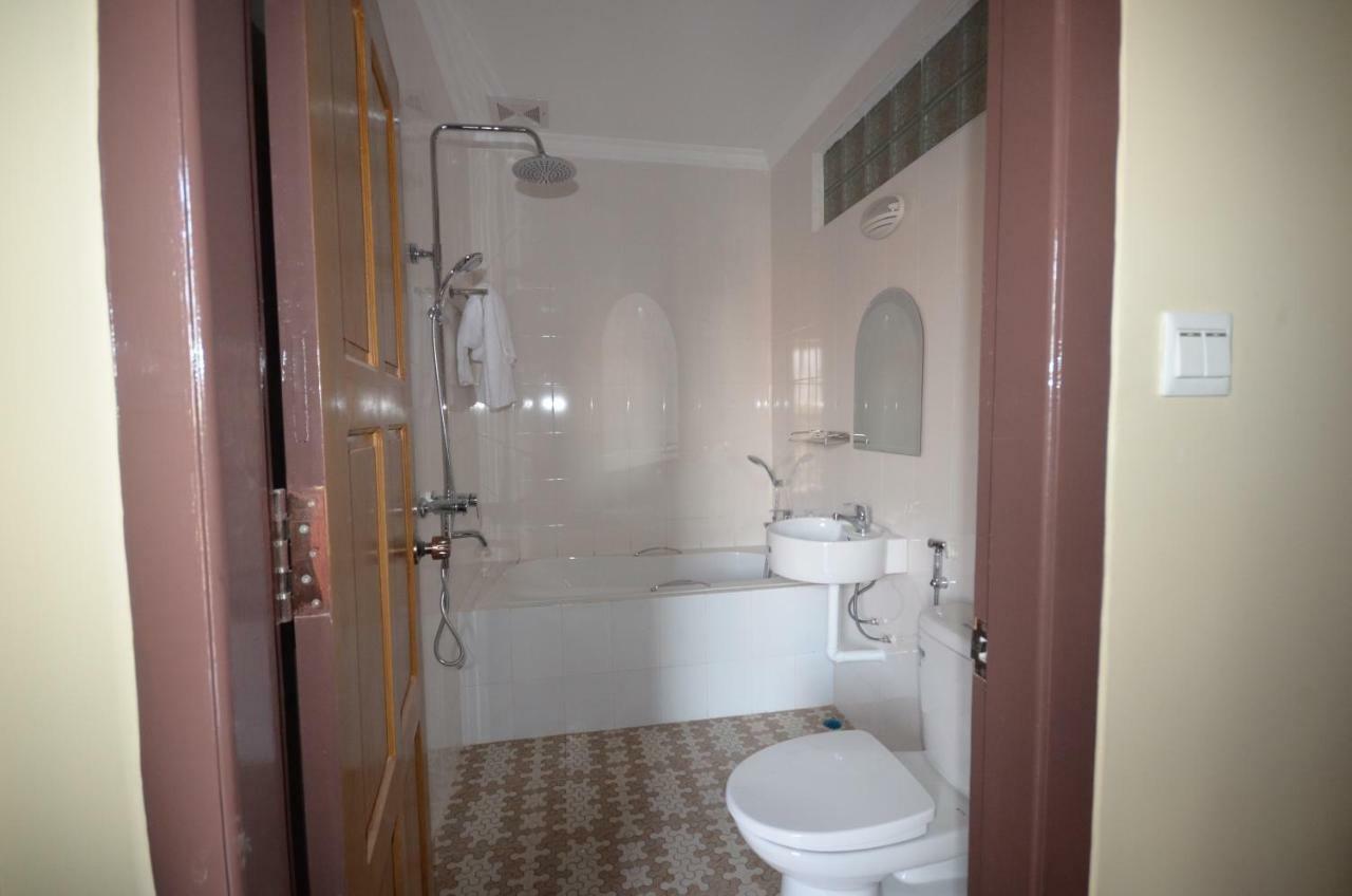 Inle Strand Hotel Nyaung Shwe Bagian luar foto