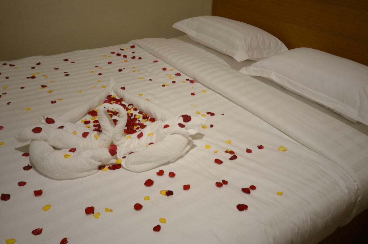 Inle Strand Hotel Nyaung Shwe Bagian luar foto